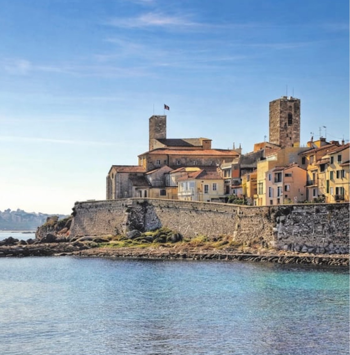 Antibes på Franska Rivieran – ett av Svenska Mäklarhusets internationella marknader.